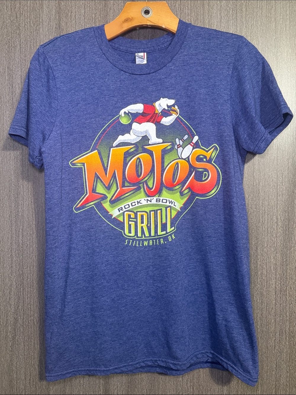 Eskimo Joes MoJo's Stillwater Oklahoma Restaurant Graphic Tshirt Size Small NWOT